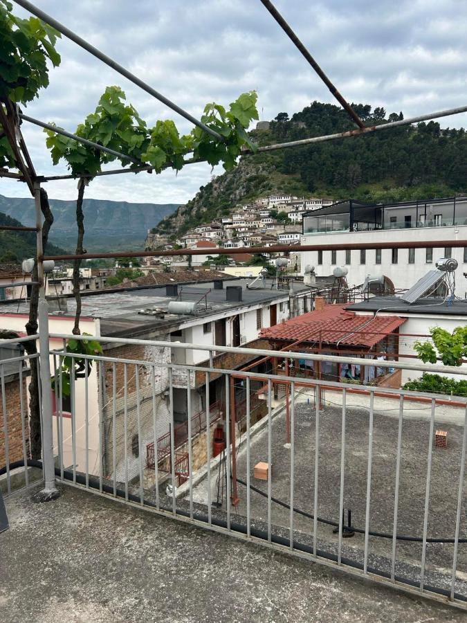 Flat In Berat'S Center Διαμέρισμα Εξωτερικό φωτογραφία