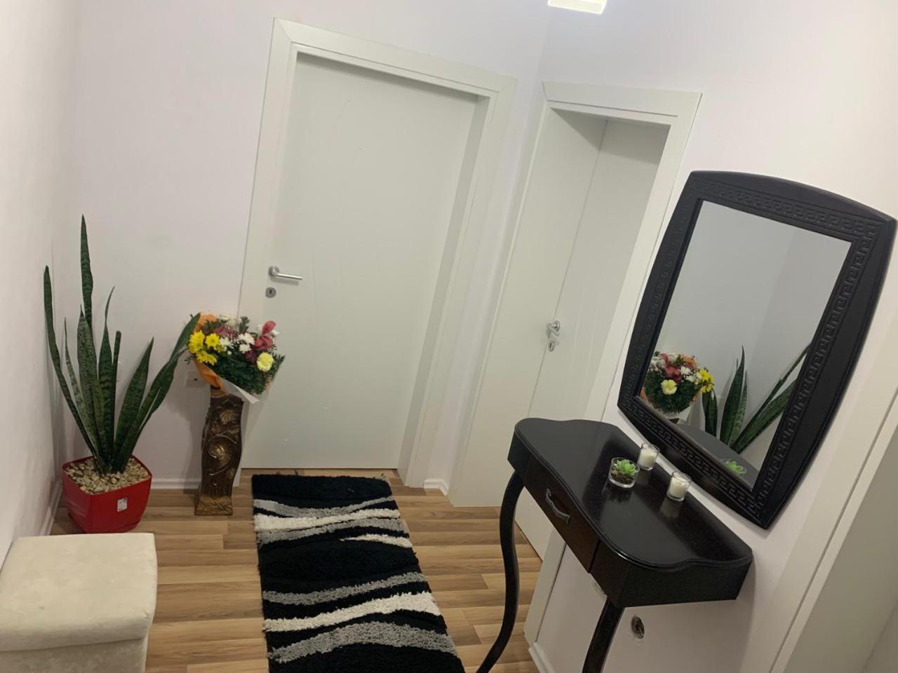 Flat In Berat'S Center Διαμέρισμα Εξωτερικό φωτογραφία