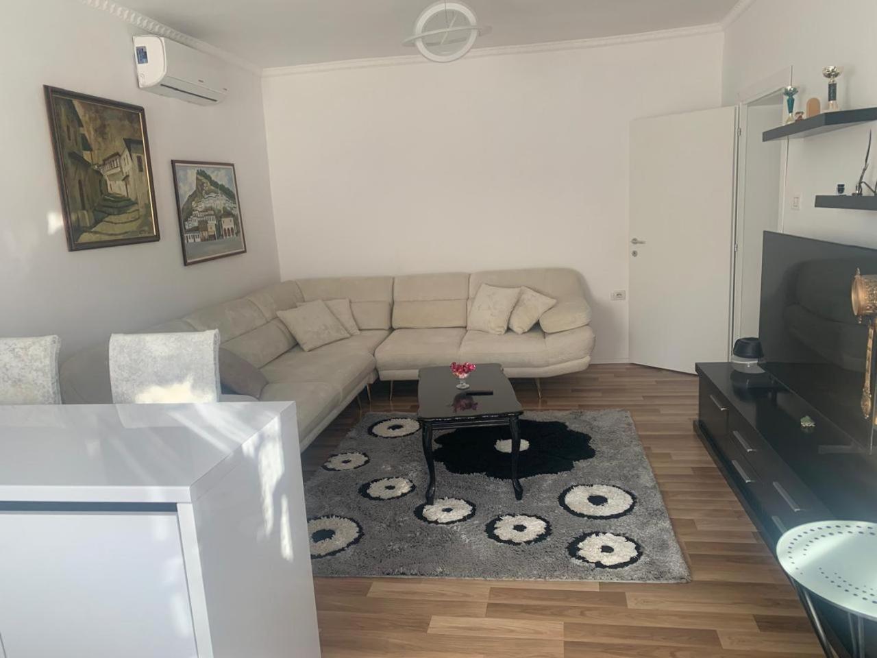 Flat In Berat'S Center Διαμέρισμα Εξωτερικό φωτογραφία