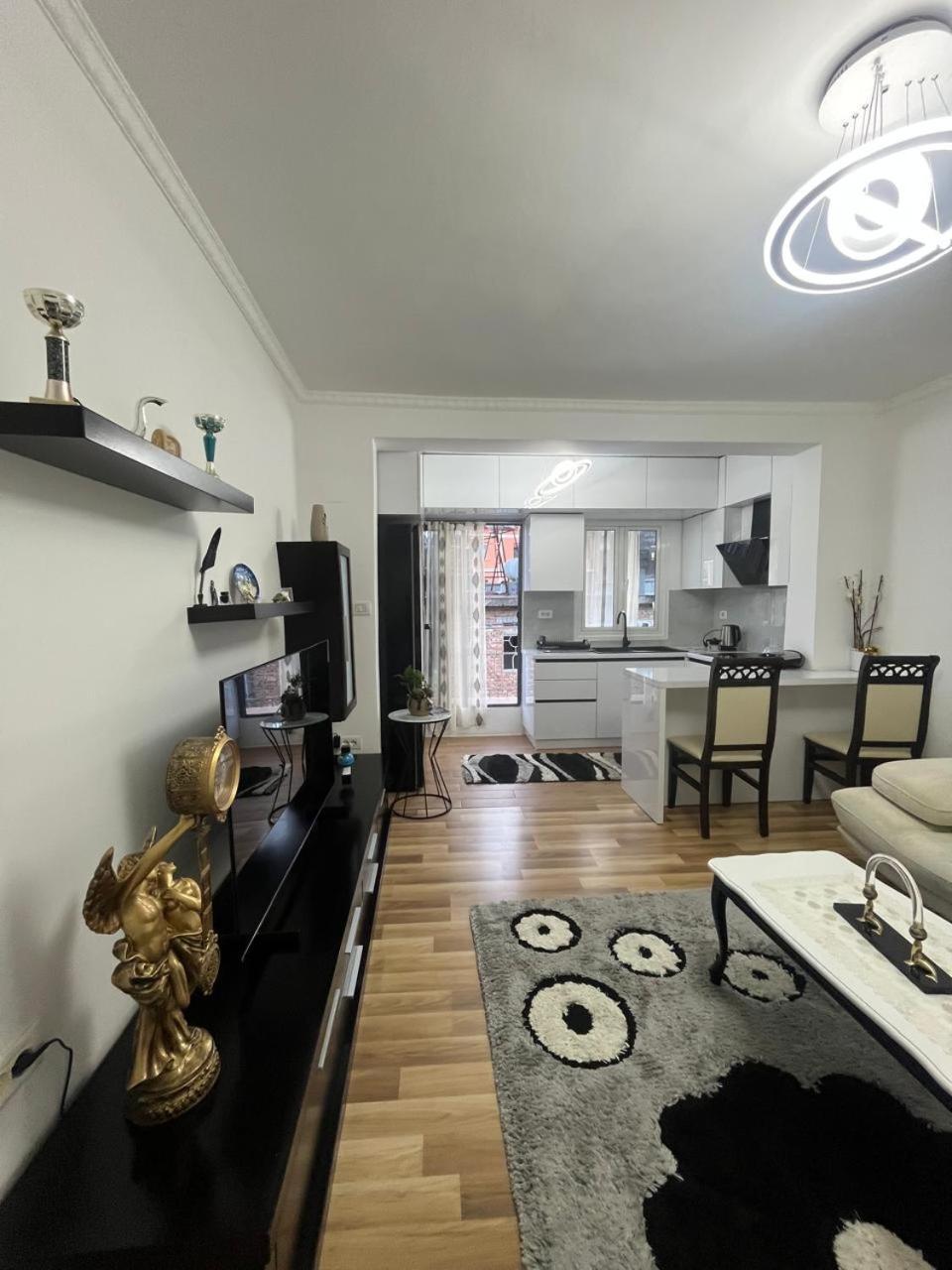 Flat In Berat'S Center Διαμέρισμα Εξωτερικό φωτογραφία