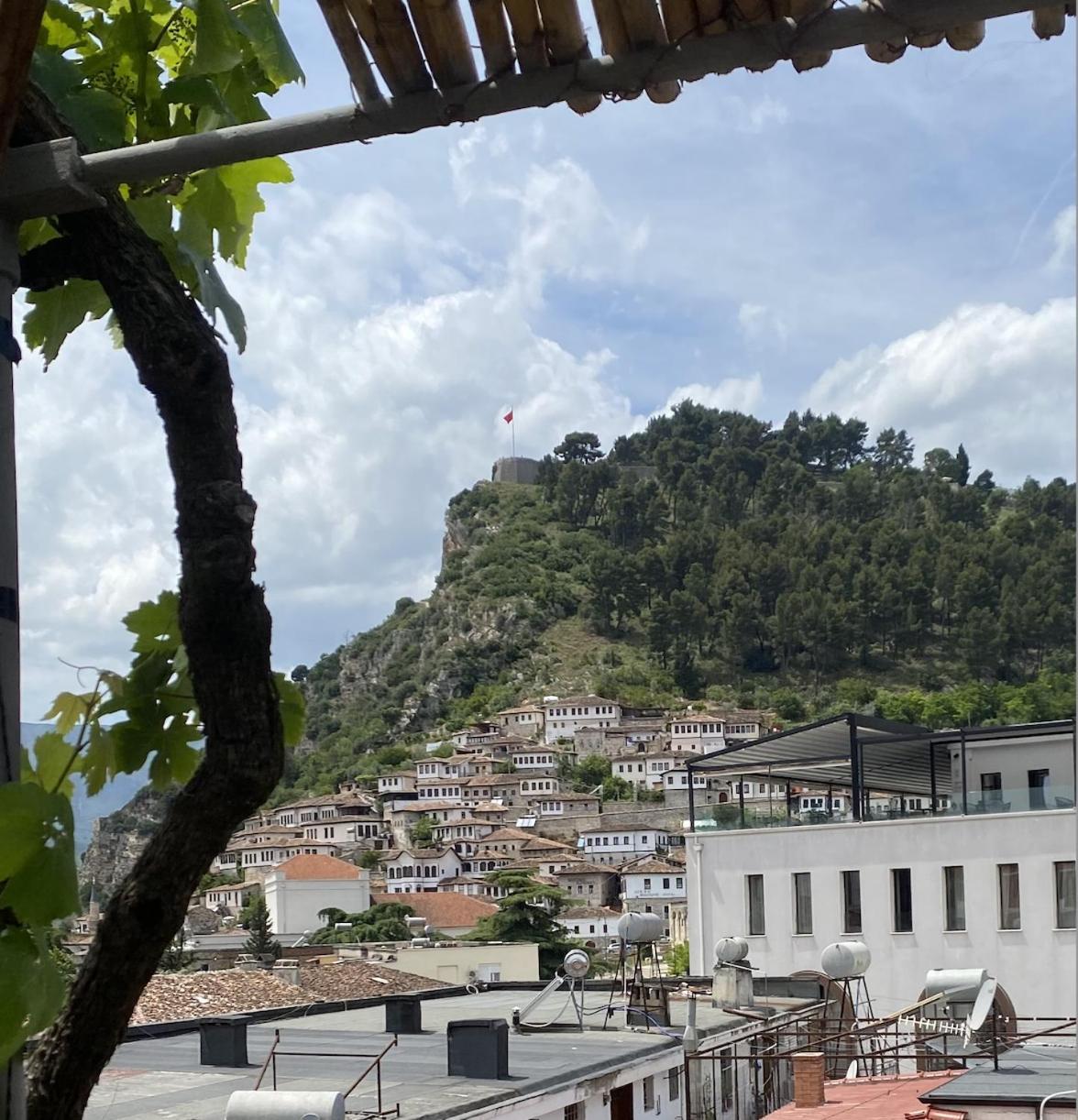 Flat In Berat'S Center Διαμέρισμα Εξωτερικό φωτογραφία